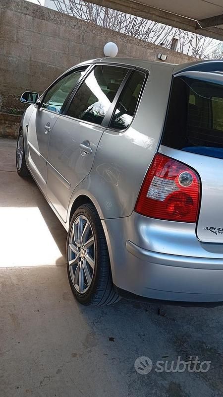 Usata VW Polo 75 CV (55 kW) 2005 Grigio Utilitaria