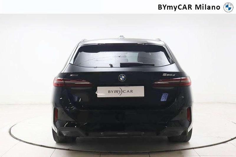 Usata BMW 520 M Sport 197 CV (144 kW) 2024 Nero zaffiro Station wagon