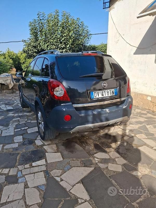 Usata Opel Antara 150 CV (110 kW) 2009 Nero SUV