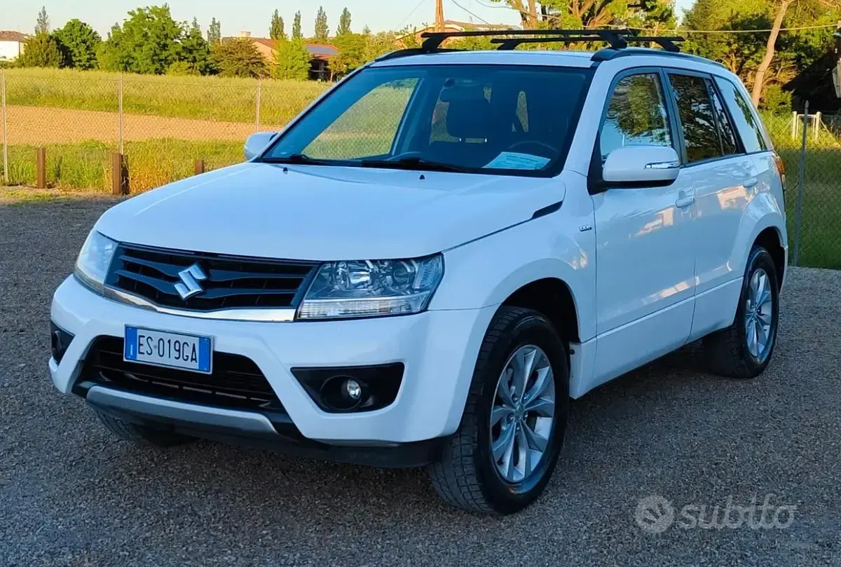 Usata Suzuki Grand Vitara 129 CV (94 kW) 2013 Bianco SUV