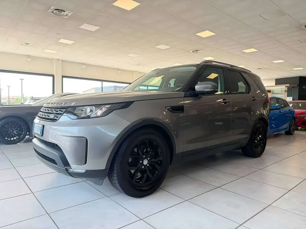 Usata Land Rover Discovery 5 S 241 CV (177 kW) 2019 Grigio SUV