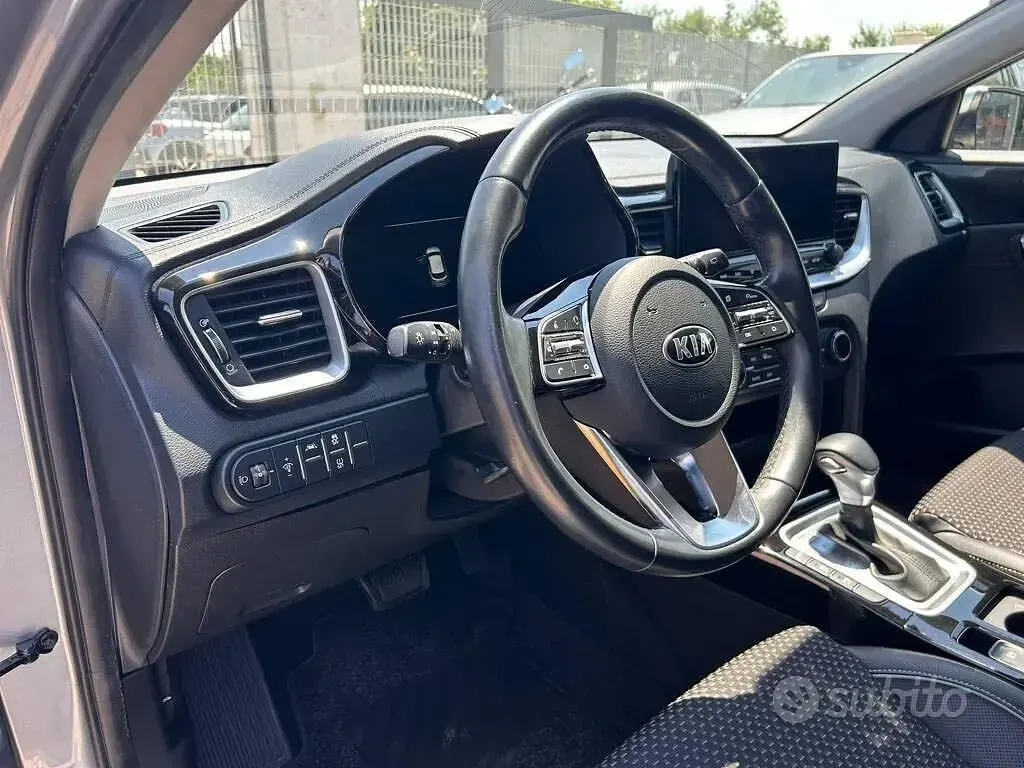 Usata Kia XCeed Style 115 CV (84 kW) 2020 Grigio SUV