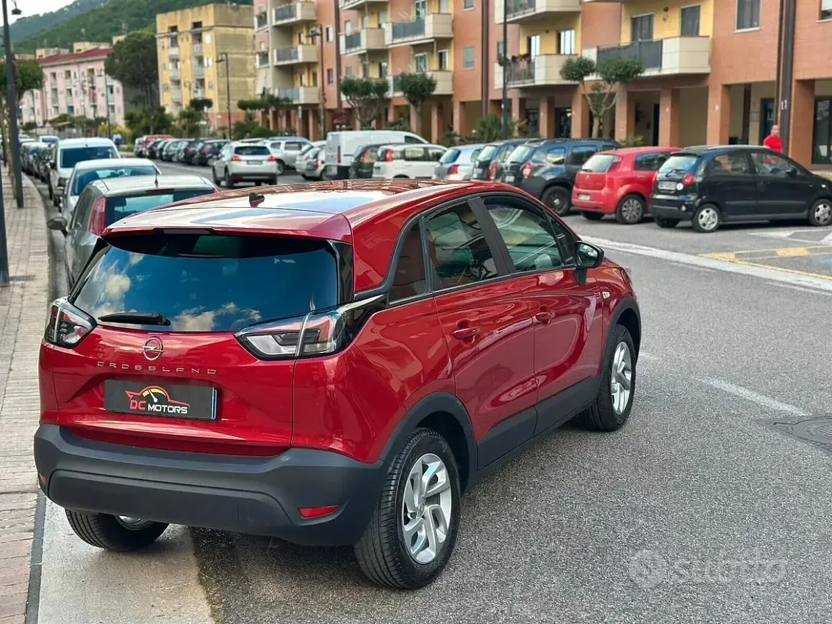Usata Opel Crossland Edition 110 CV (80 kW) 2023 Rosso SUV