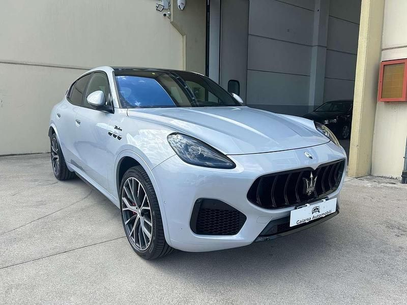 Bianco Usata 2023 Maserati Grecale SUV | 57.000 € (Buon prezzo) - Immagine 1/4