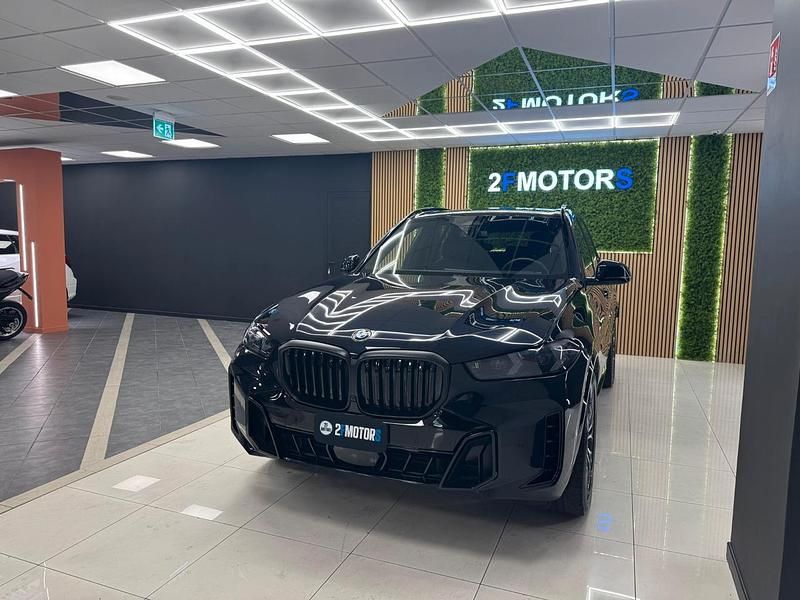 Usata BMW X5 M Sport 339 CV (249 kW) 2024 Blu/azzurro SUV
