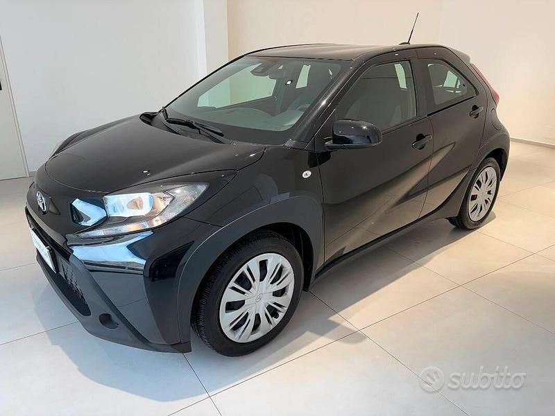 Usata Toyota Aygo Active 72 CV (52 kW) 2025 Other Utilitaria
