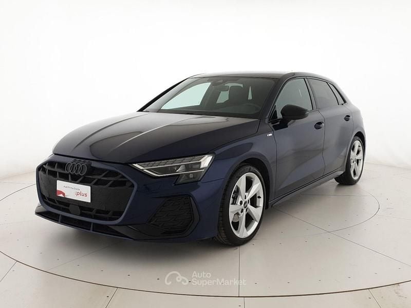 Usata Audi A3 S-Line 150 CV (110 kW) 2025 Blu navarra metallizzato Berlina