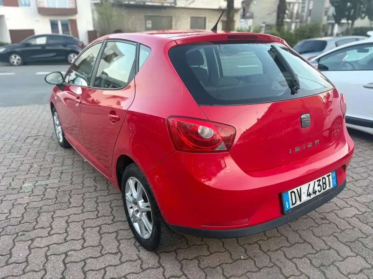 Brugt Seat Ibiza 69 HK (50 kW) 2010 Rød Sedan