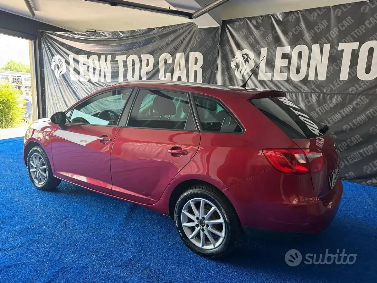 Usata Seat Ibiza ST 75 CV (55 kW) 2010 Rosso Station wagon
