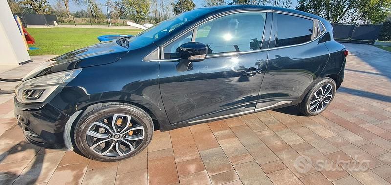 Usata Renault Clio IV 90 CV (66 kW) 2017 Nero Utilitaria