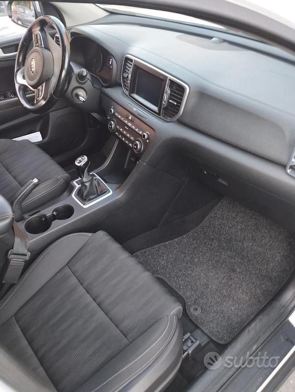 Usata Kia Sportage 141 CV (103 kW) 2017 Bianco SUV