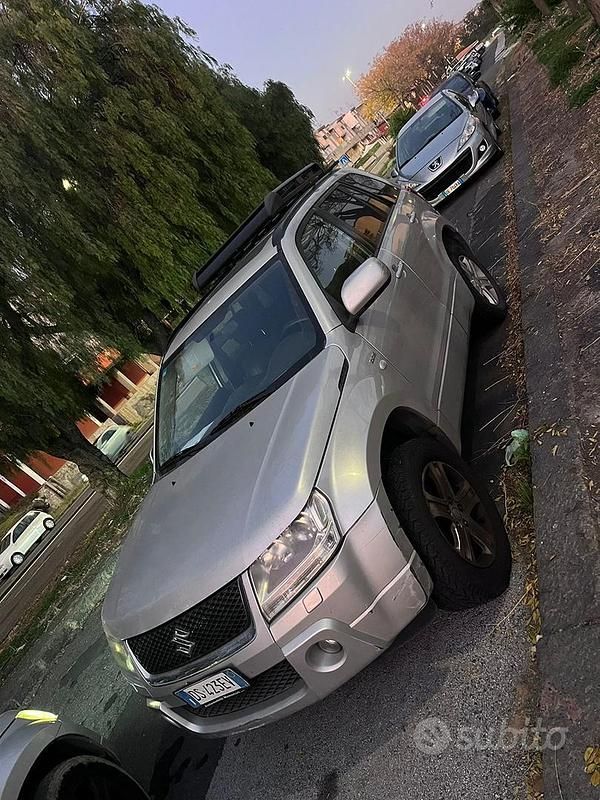 Usata 2008 Suzuki Grand Vitara Station wagon | 2000 € - Immagine 1/3