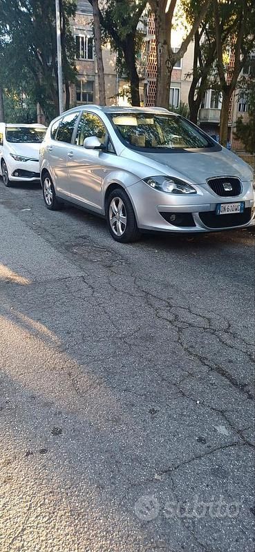 Usata Seat Altea XL 105 CV (77 kW) 2008 Grigio Monovolume