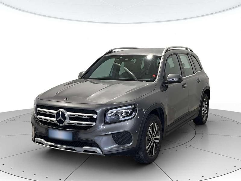 Usata Mercedes GLB200 Business 150 CV (110 kW) 2021 Grigio SUV
