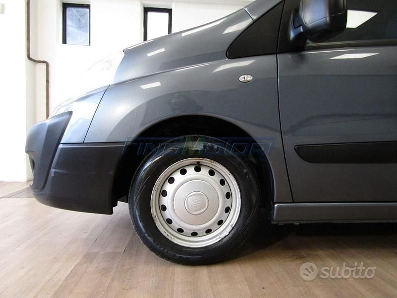 Usata Fiat Scudo 120 CV (88 kW) 2010 Grigio Furgone