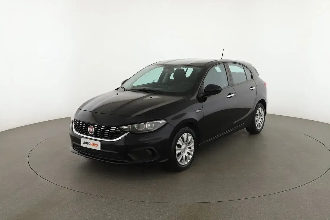 Begagnad Fiat Tipo Easy 95 HK (69 kW) 2018
