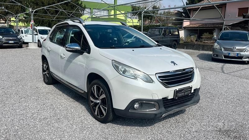 Usata Peugeot 2008 Allure 110 CV (80 kW) 2016 Bianco SUV