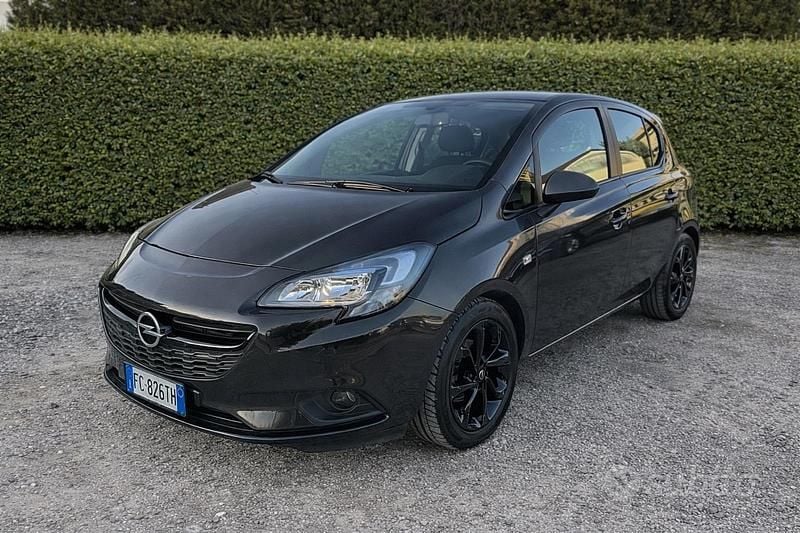 Usata Opel Corsa Cosmo 69 CV (50 kW) 2016 Grigio Utilitaria