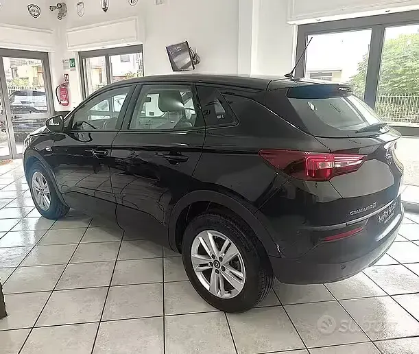 Usata Opel Grandland X 131 CV (96 kW) 2022 Nero SUV