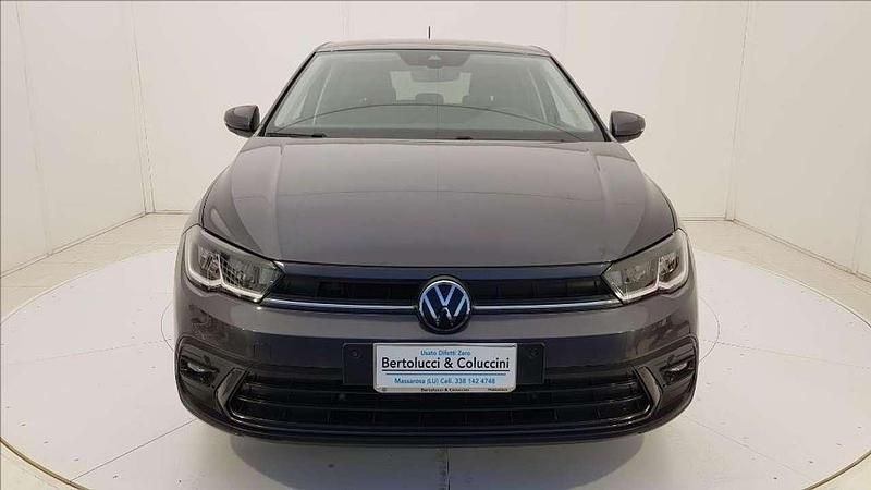 Usata VW Polo Life 95 CV (69 kW) 2023 Grigio metallizzato Utilitaria