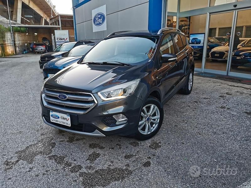 Usata Ford Kuga Business Edition 120 CV (88 kW) 2019 Grigio SUV