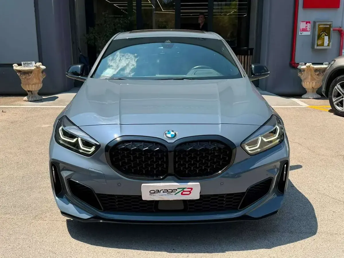 Usata BMW M135 306 CV (225 kW) 2022 Grigio Utilitaria