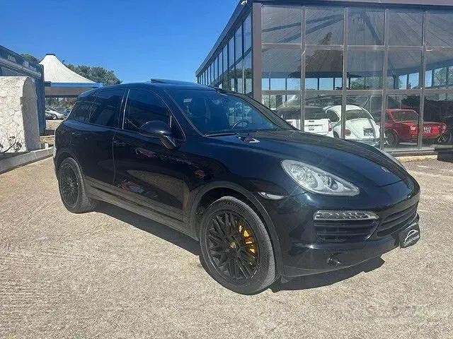 Usata Porsche Cayenne 245 CV (180 kW) 2012 Nero SUV