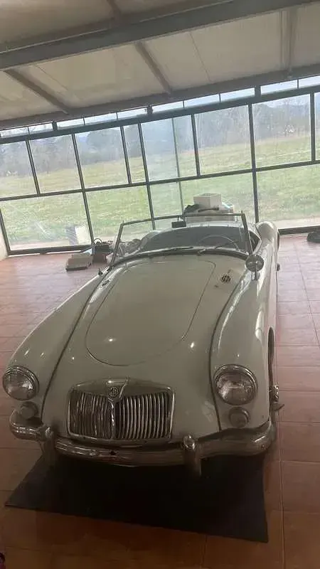 Usata MG MGA 80 CV (58 kW) 1961