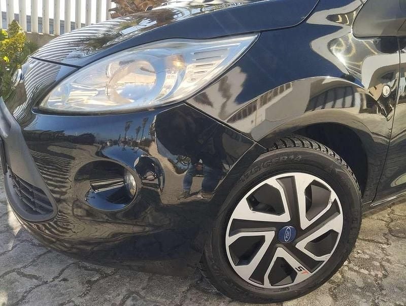Usata Ford Ka S 75 CV (55 kW) 2011 Nero Utilitaria