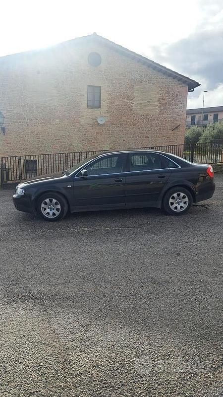 Usata Audi A4 130 CV (95 kW) 2003 Nero Berlina