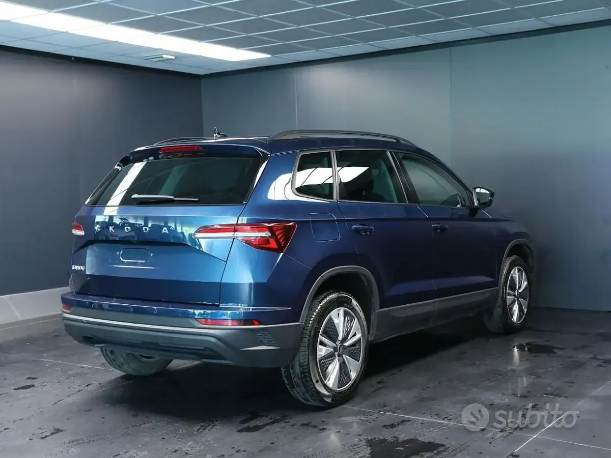 Usata Skoda Karoq Executive 116 CV (85 kW) 2024 Bluazzurro SUV