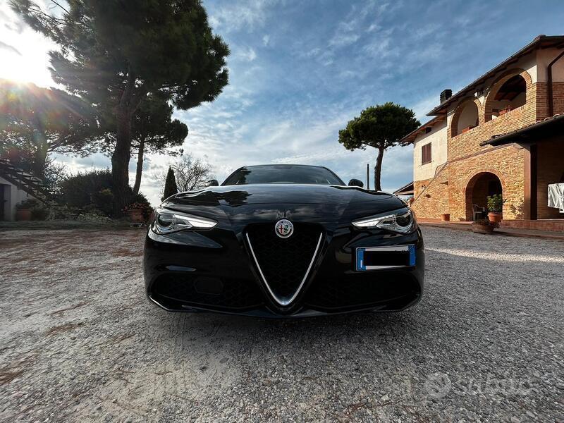 Usato 2017 Alfa Romeo Giulia 2.1 Diesel 150 CV (19.300 €)