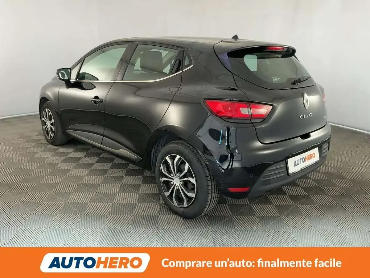 Usata Renault Clio Zen 90 CV (66 kW) 2017 Nero Utilitaria