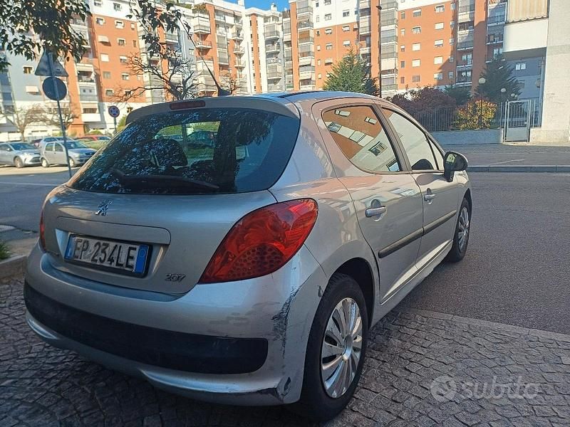 Usata Peugeot 207 88 CV (64 kW) 2007 Grigio Berlina