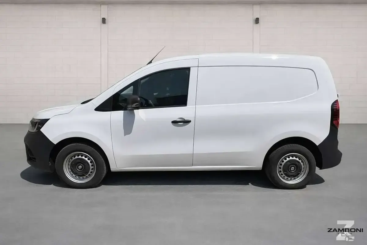 Usata Renault Kangoo 95 CV (69 kW) 2024 Bianco Monovolume