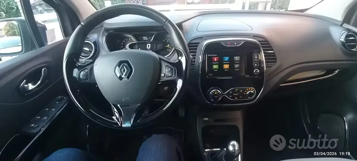 Usata Renault Captur 90 CV (66 kW) 2015 Grigio SUV