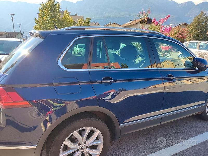 Blu/azzurro Usata 2018 VW Tiguan Advance SUV | 18.000 € (Super prezzo) - Immagine 1/4