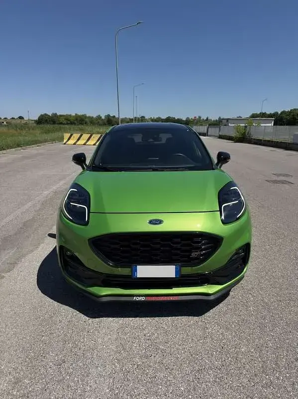 Usata Ford Puma ST200 200 CV (147 kW) 2022 Verde SUV