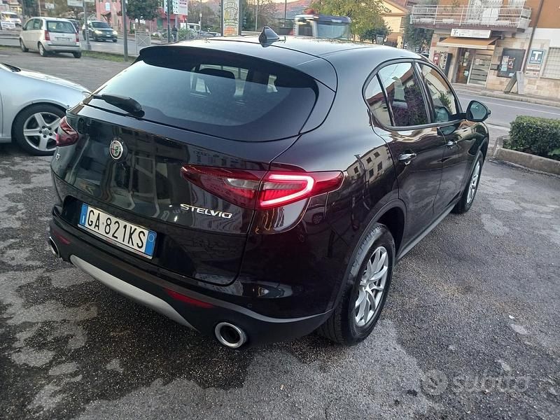 Usata Alfa Romeo Stelvio 190 CV (139 kW) 2020 Nero SUV