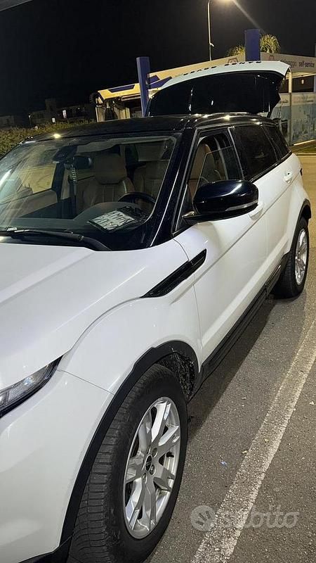 Usata Land Rover Range Rover evoque 150 CV (110 kW) 2012 Bianco SUV