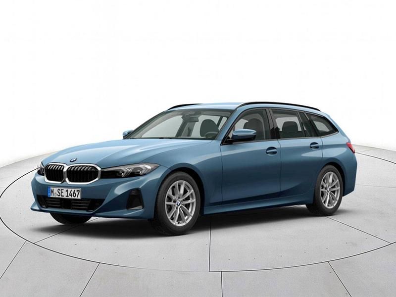 Usata BMW 320e Efficient Dynamics 190 CV (139 kW) 2024 Blu Station wagon