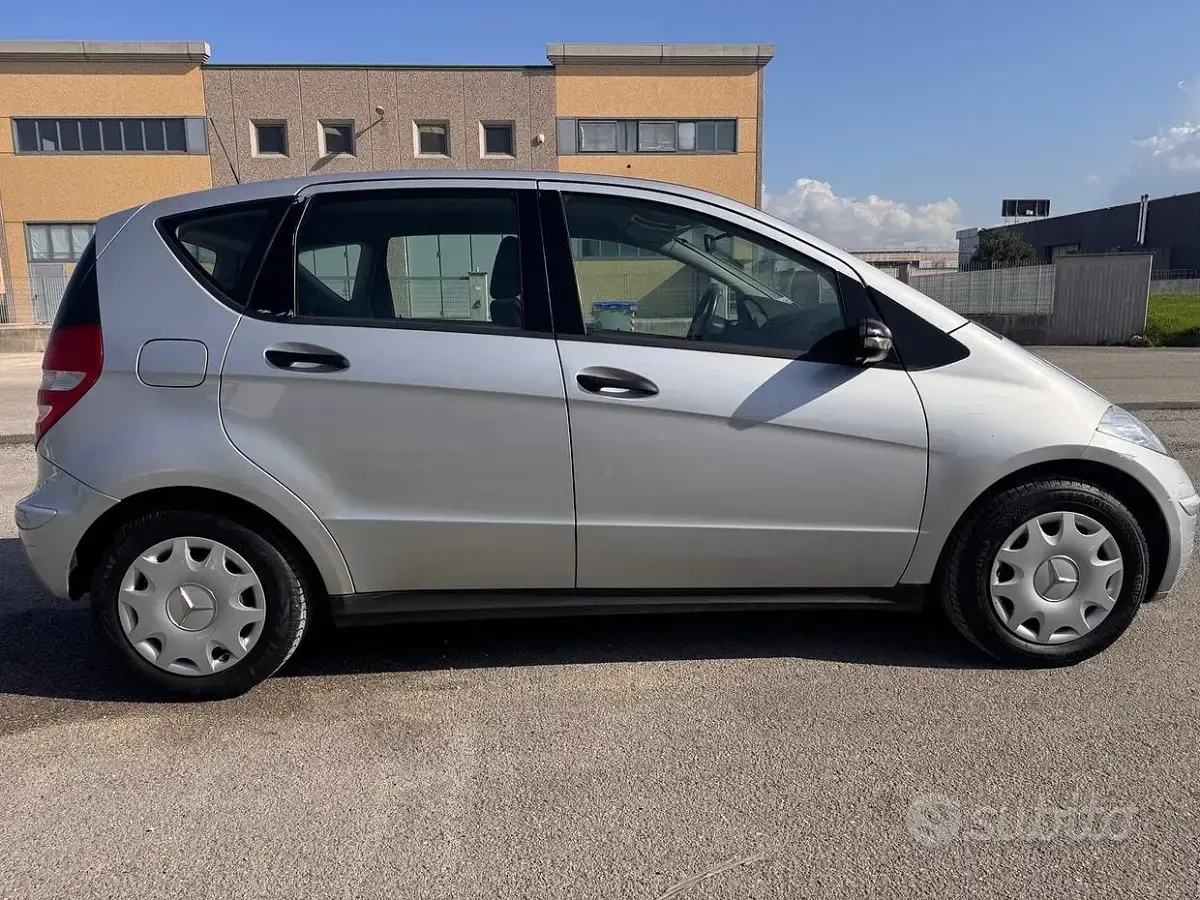 Usata Mercedes A160 Avantgarde 82 CV (60 kW) 2005 Grigio Berlina