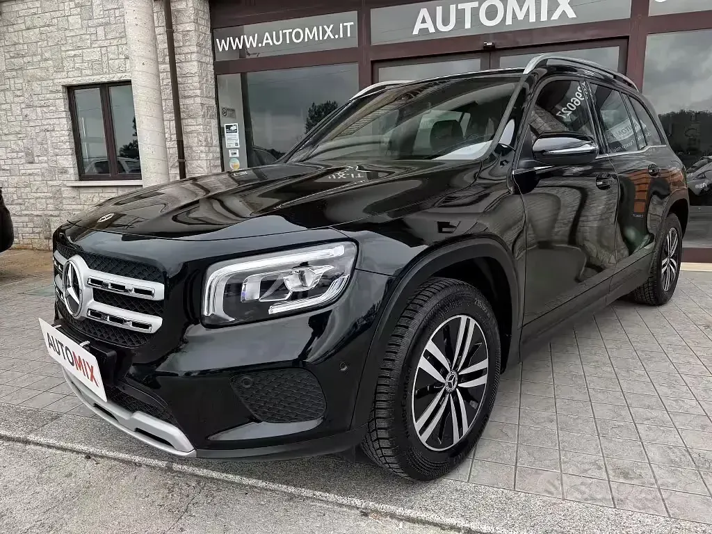 Gebraucht Mercedes GLB180 Business 116 PS (85 kW) 2021 Schwarz SUV