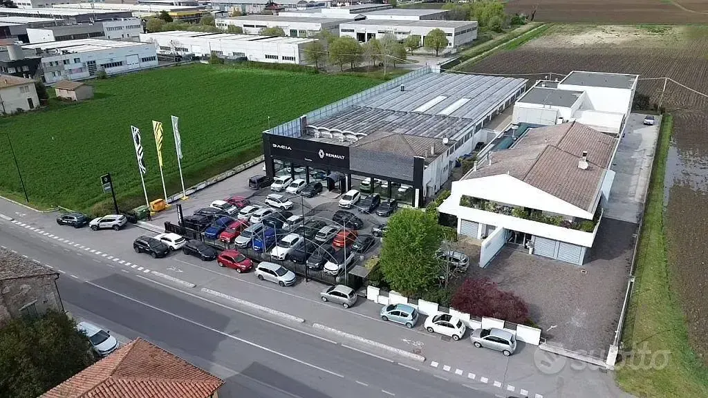 Usata Renault Austral Techno 131 CV (96 kW) 2023 Bianco SUV
