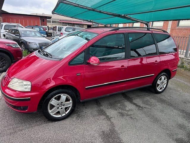 Usata VW Sharan Trendline 116 CV (85 kW) 2004 Rosso Monovolume