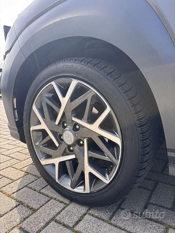 Usata Hyundai Kona 141 CV (103 kW) 2022 Grigio SUV