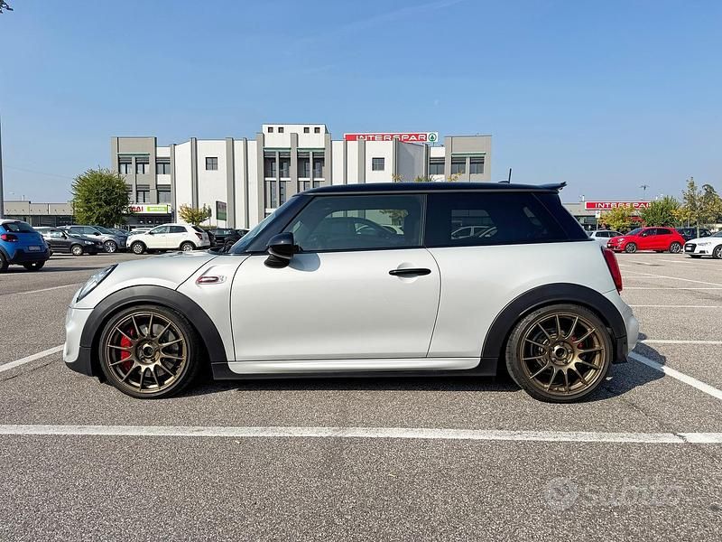 Usata Mini John Cooper Works Hype 231 CV (169 kW) 2017 Utilitaria