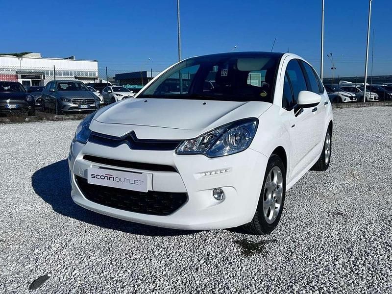 Bianco Usata 2014 Citroën C3 PureTech Due volumi | 6900 € (Buon prezzo) - Immagine 1/4