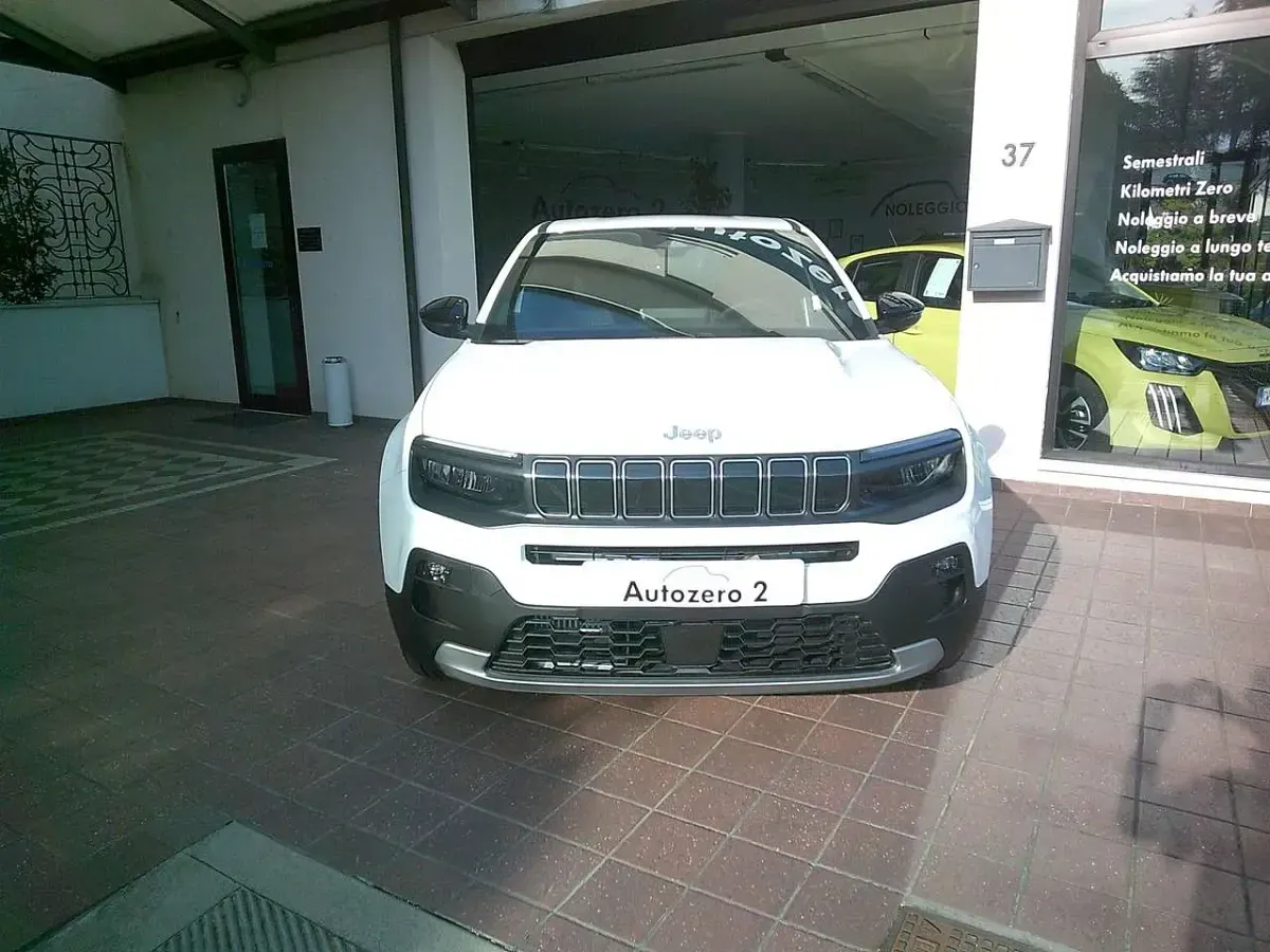 Nuova Jeep Avenger Altitude 101 CV (74 kW) 2026 Bianco SUV