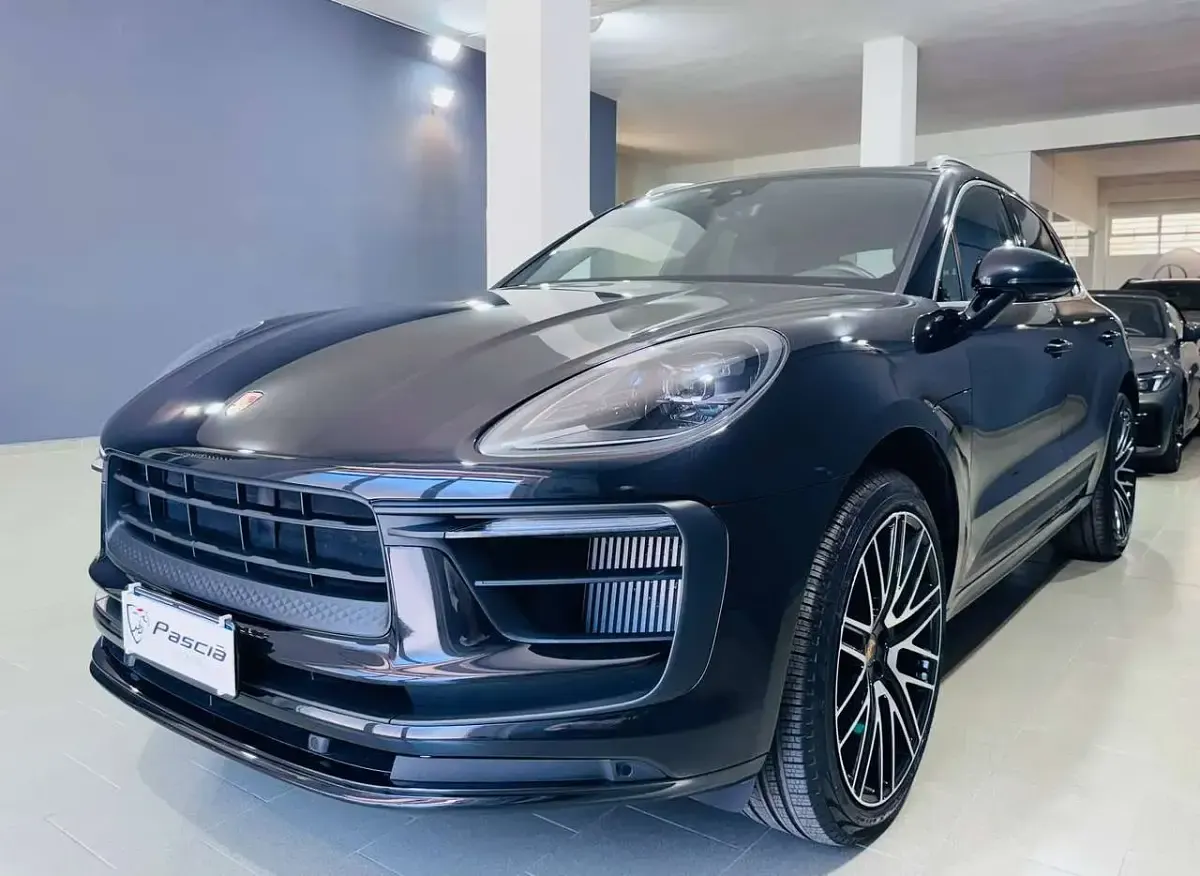 Usata Porsche Macan 381 CV (280 kW) 2022 Nero jet met. SUV